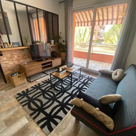 דירה Vue Avec Place De Parking Privee *