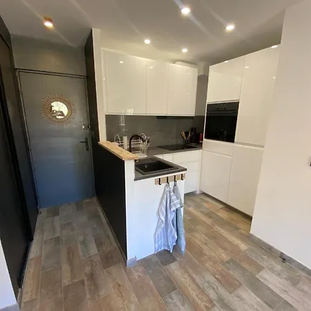 Vue Avec Place De Parking Privee Apartment