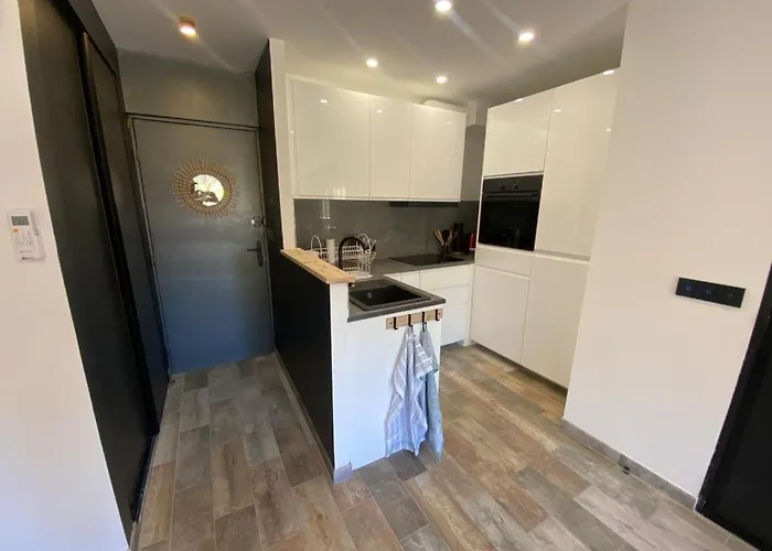 Vue Avec Place De Parking Privee Appartement