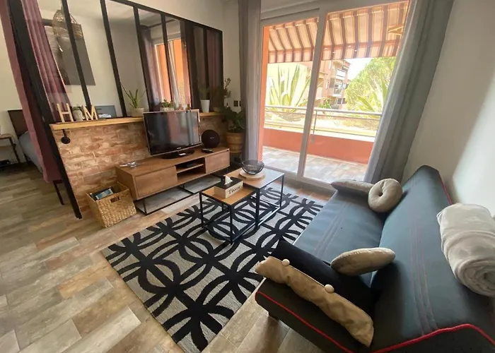 Appartement Vue Avec Place De Parking Privee *